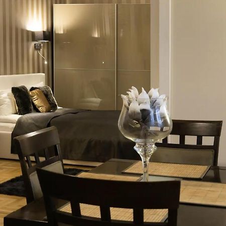 Premium Apartment By Hi5 - Lendvay Palace بودابست المظهر الخارجي الصورة